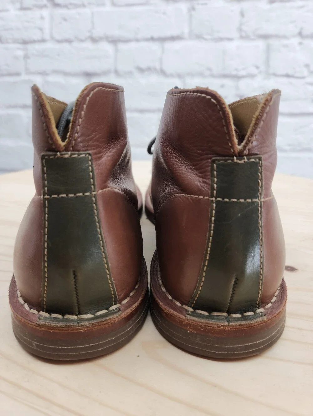 Cole Haan Men’s Chukka Boots Brown Leather Lace Up Size 8.5 Preppy Casual